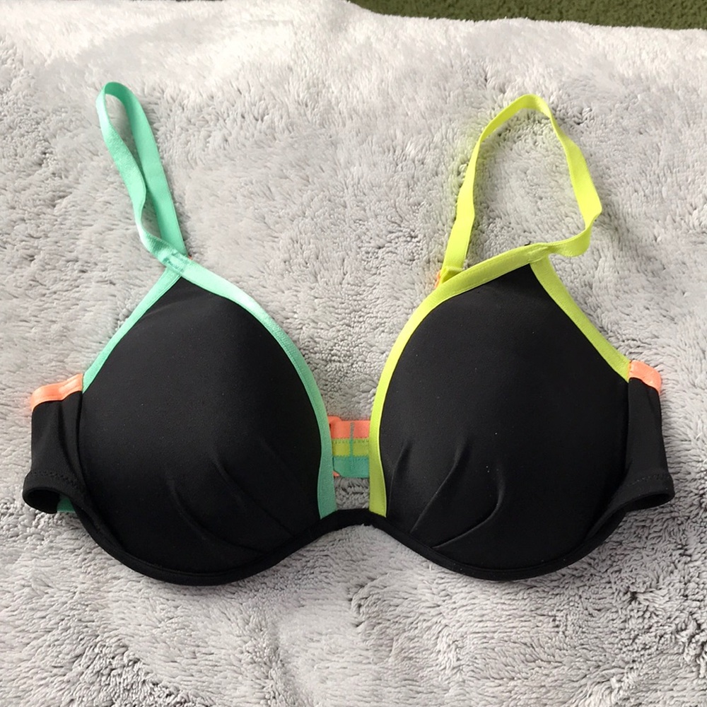 VICTORIA SECRET SWIMSUIT TOP!